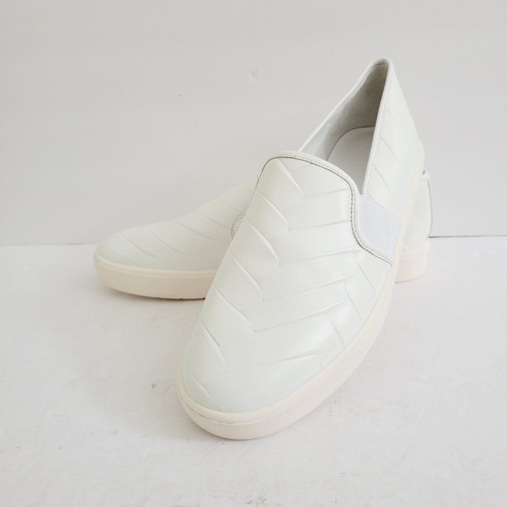 VINCE White Woven Leather Slip On Sneakers Loafer Size 9.5 - Picture 2 of 8
